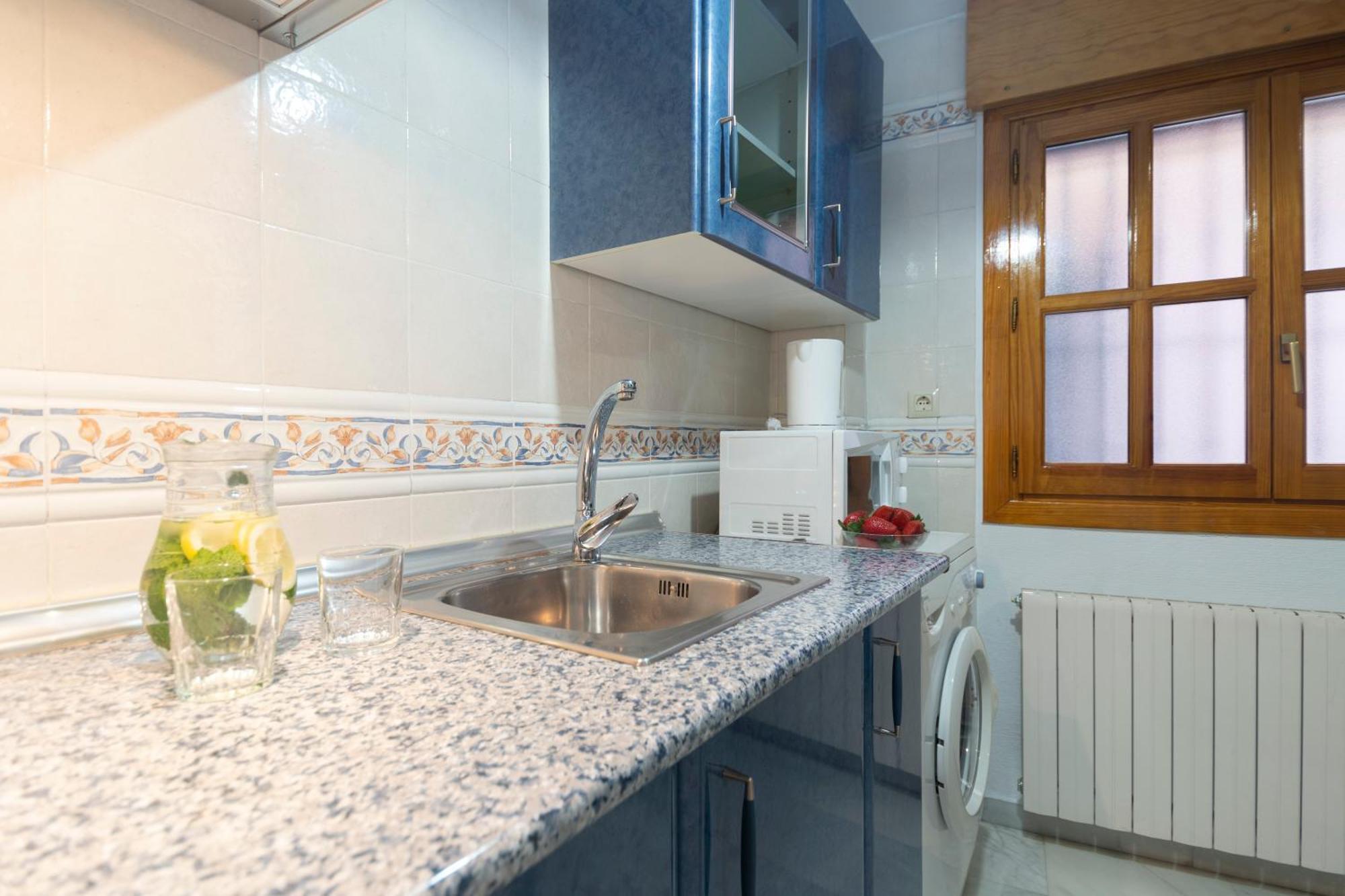 Apartamento Adultos Centro Nueva De La Virgen 2 Free Parking Granada Ngoại thất bức ảnh